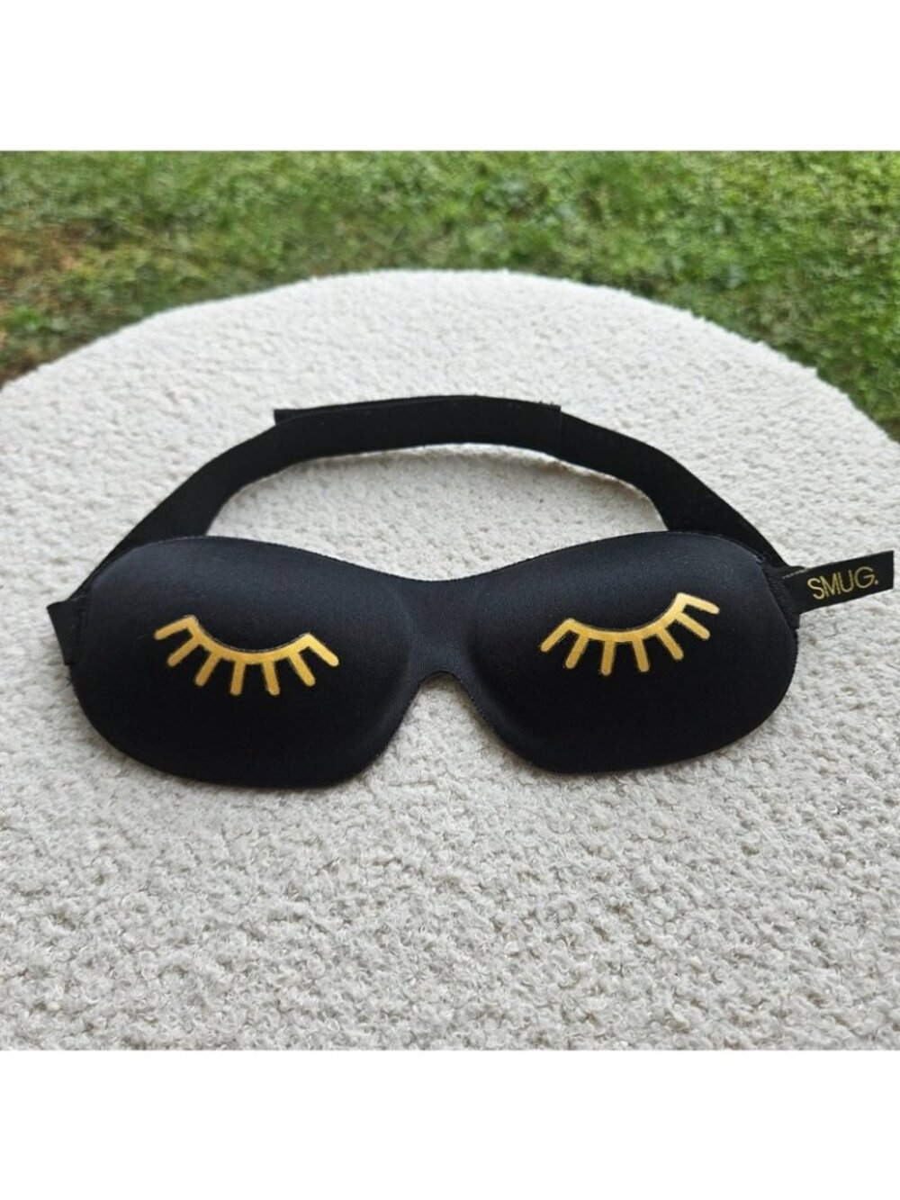Snug Eye Sleep Mask black with eyelashes
